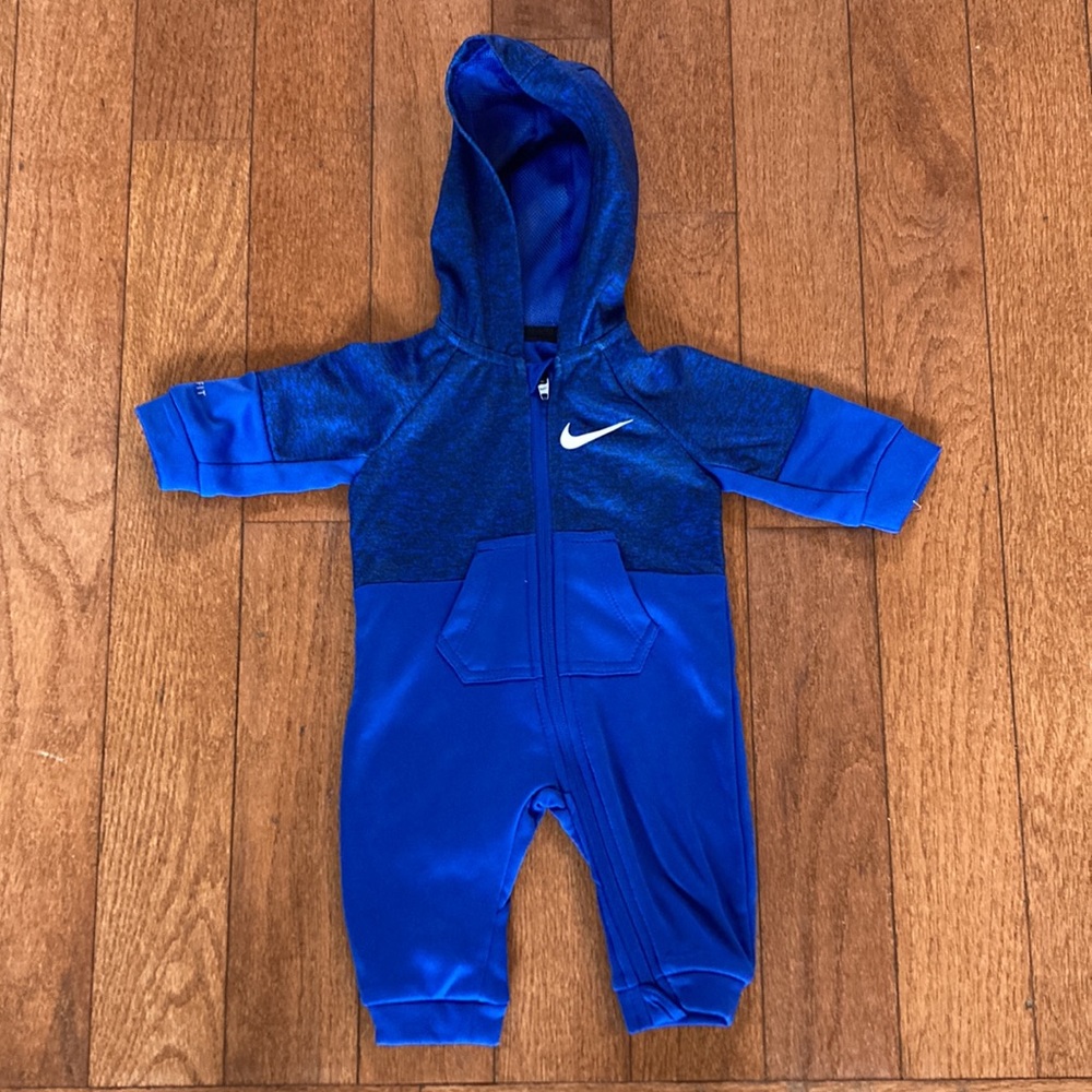 Infant Nike Therma Dri-fit One Piece Coverall Onesie - 3M
